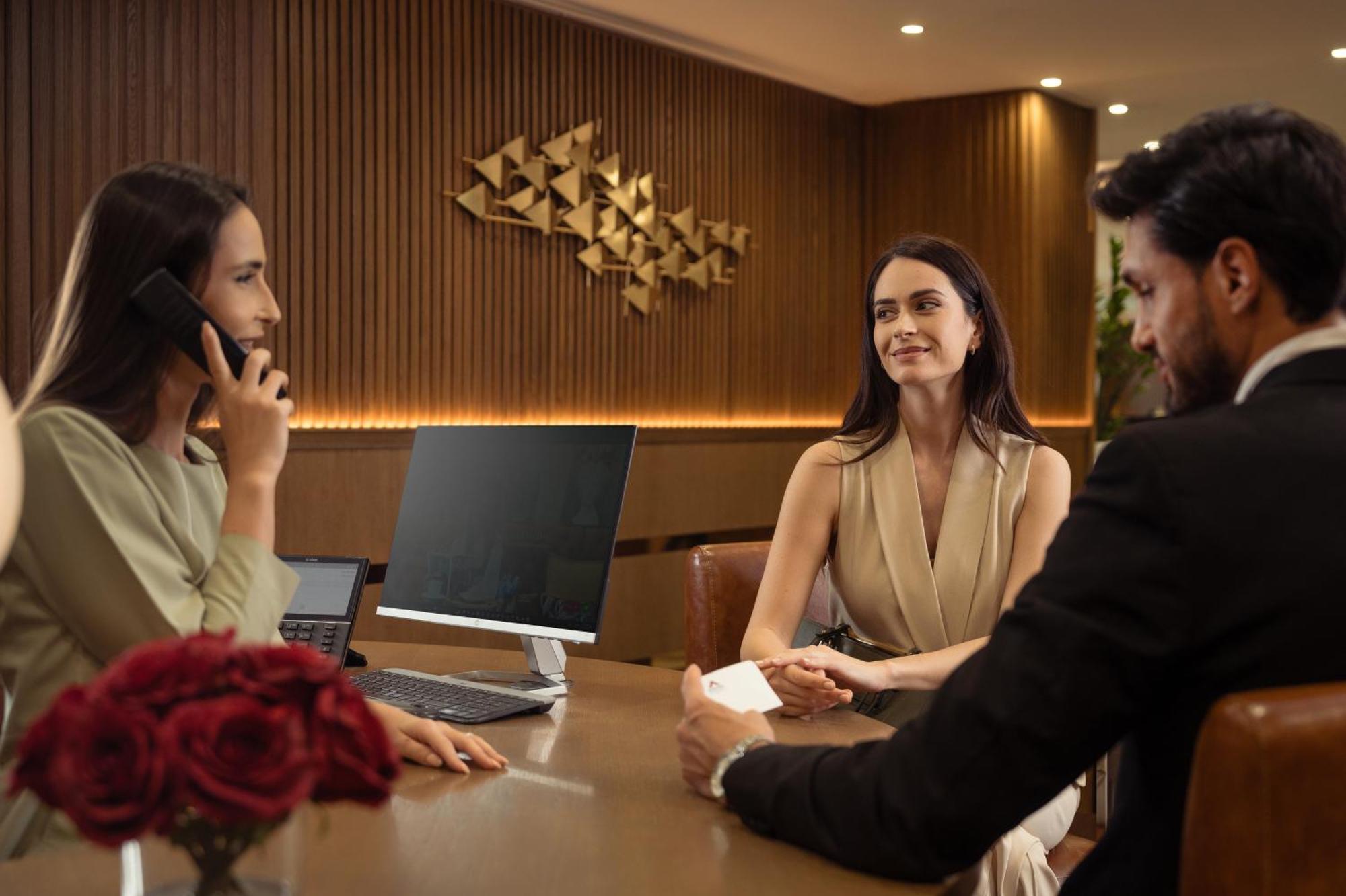 Golden Sands Suites Dubai Exterior foto